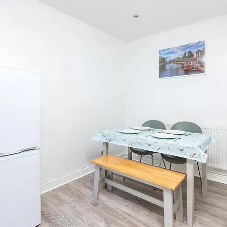 Pass The Keys Gladioli - Family With 3 Bedrooms Nr Bishy Rd York