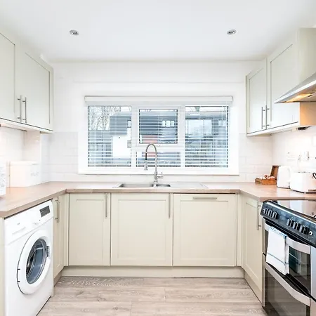 Holiday home Pass The Keys Gladioli - Family With 3 Bedrooms Nr Bishy Rd *