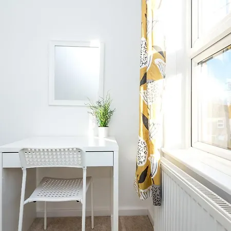 Pass The Keys Gladioli - Family With 3 Bedrooms Nr Bishy Rd *